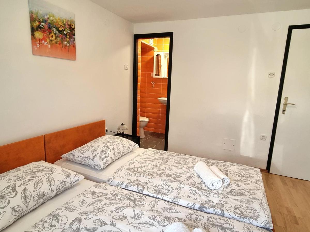 Apartment Deni Skrbčići エクステリア 写真
