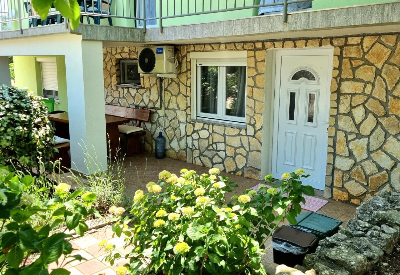 Apartment Deni Skrbčići エクステリア 写真